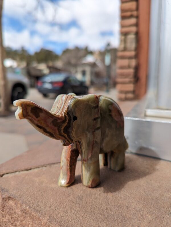 Onyx Elephant Carved Statue / Stone Onyx Figurine / Onyx Animal / Animal Statue - Image 3